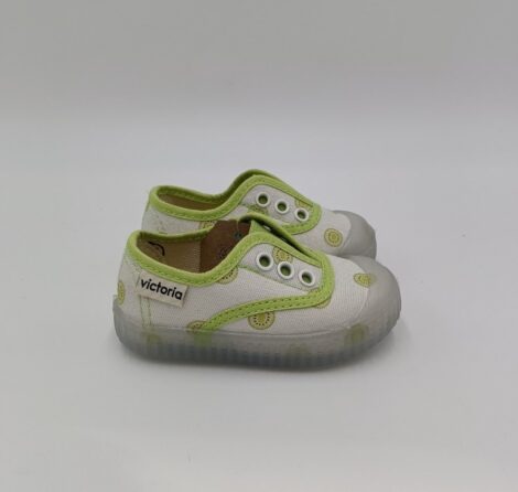 victoria-1366139-verde (1)