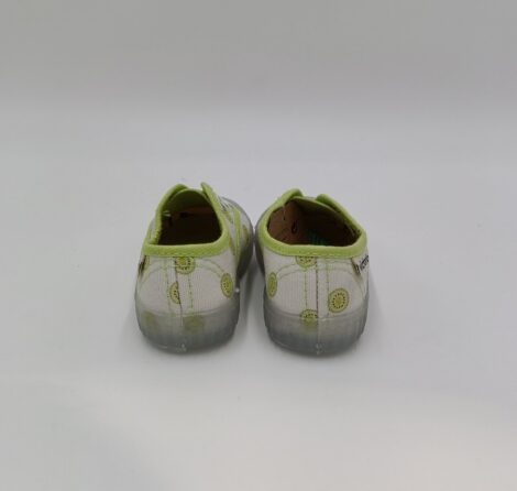 victoria-1366139-verde (2)