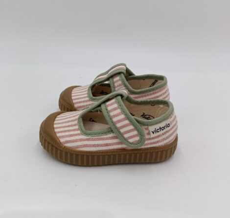 victoria-1366142 (3)