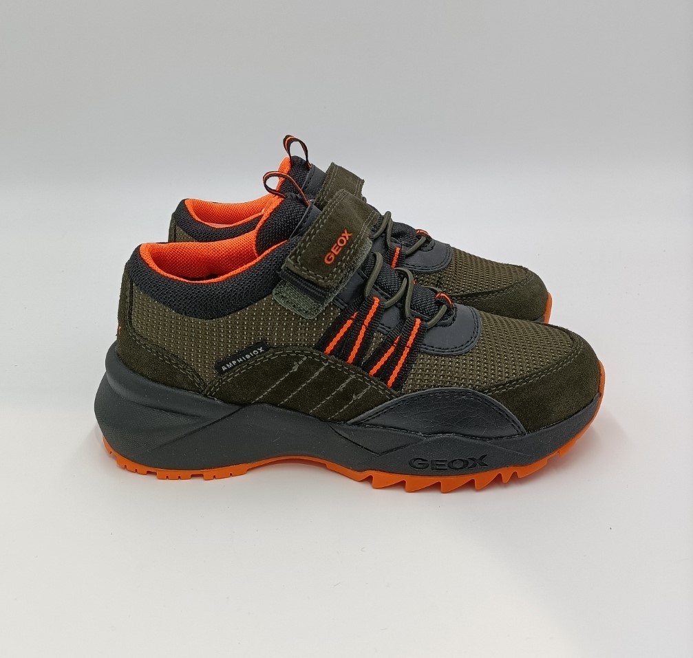 geox-J16FBA (1) geox-J16FBA (1)