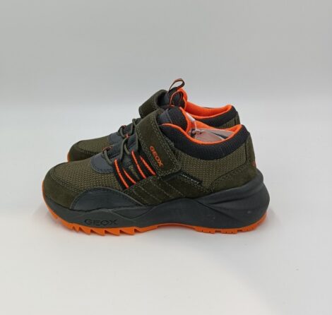 geox-J16FBA (3) geox-J16FBA (3)