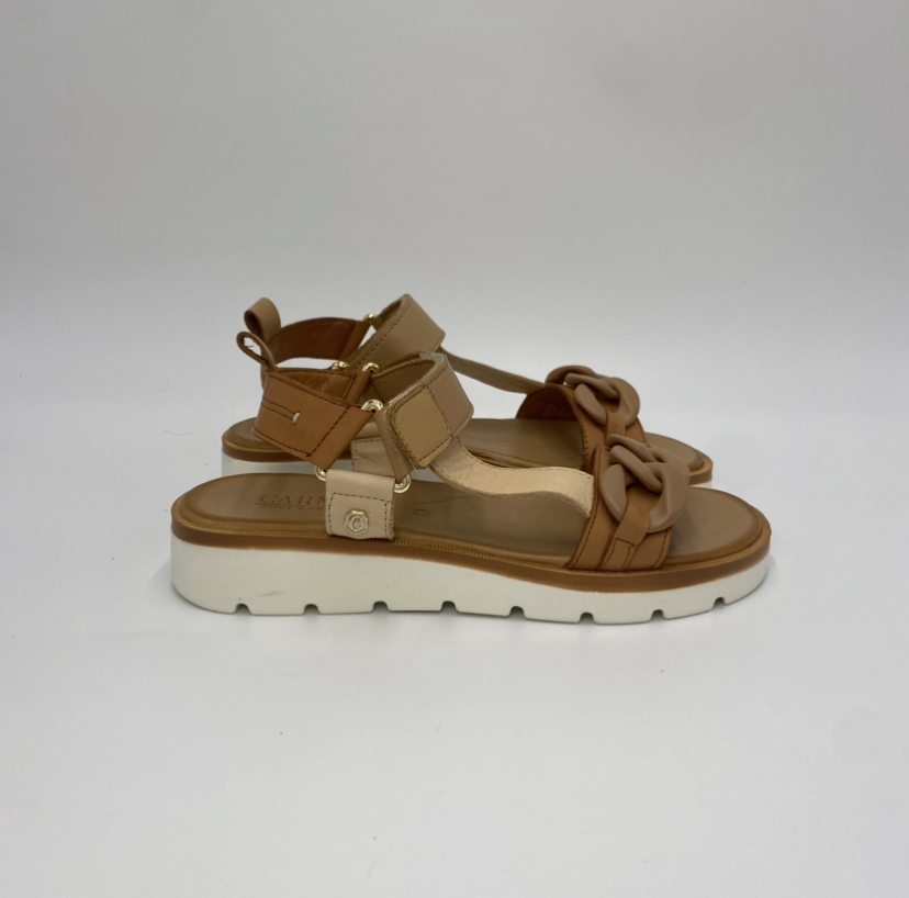 Sandálias Carmela 161562